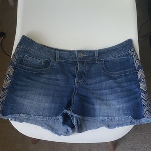Maurices Embroidery jean Shorts